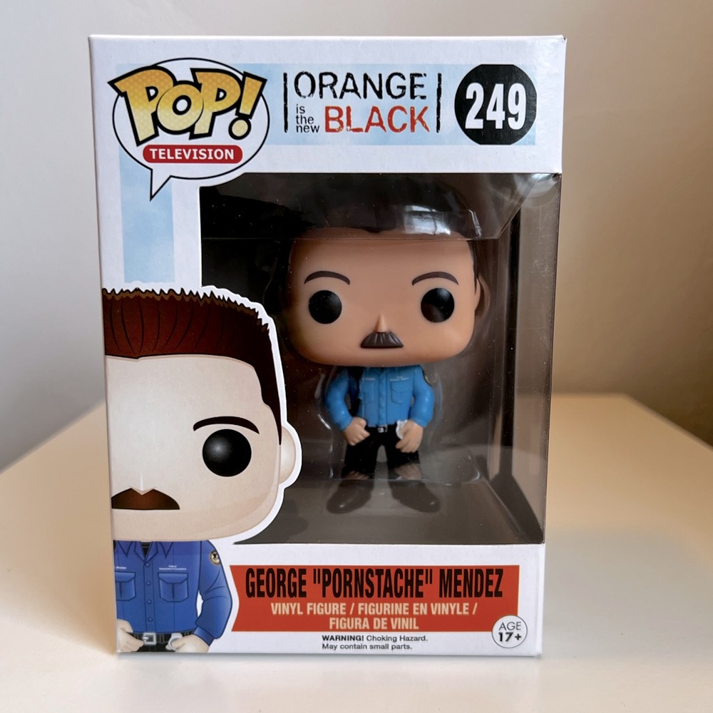 Pop Orange is the new black - Pornstache #249